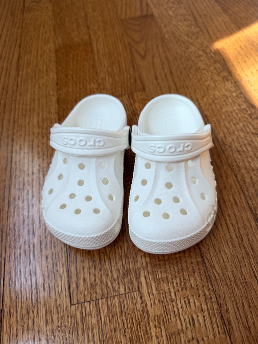 CROCS Kids' Classic Clog in White